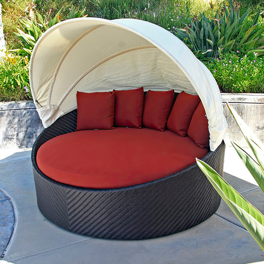 Wink Canopy Daybed