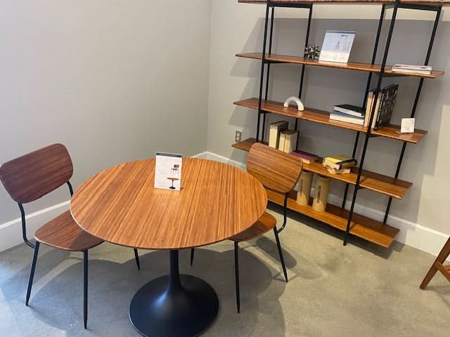 Studio Plus Metal Shelf