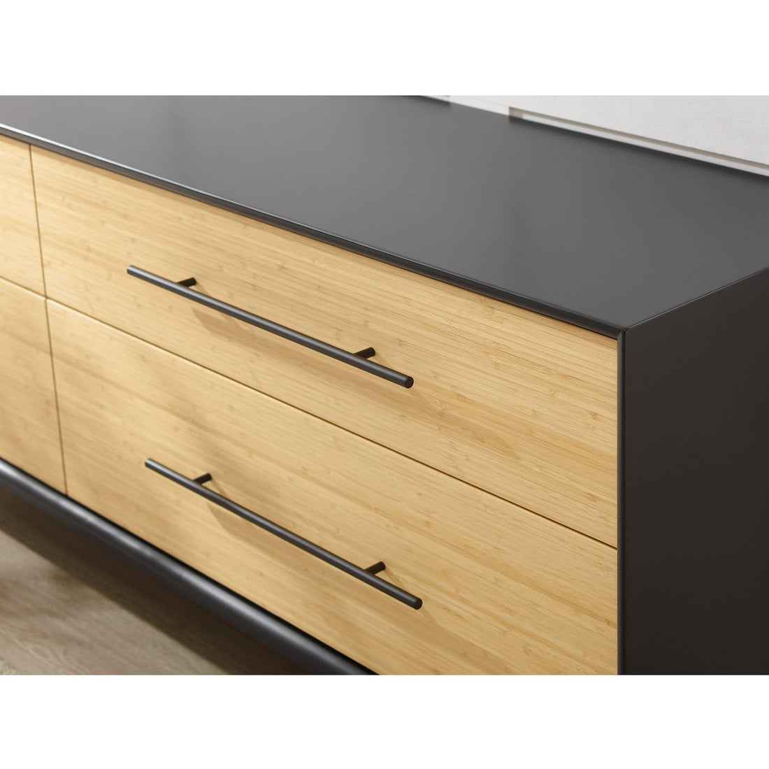 Santa Cruz 4 Drawer Double Dresser