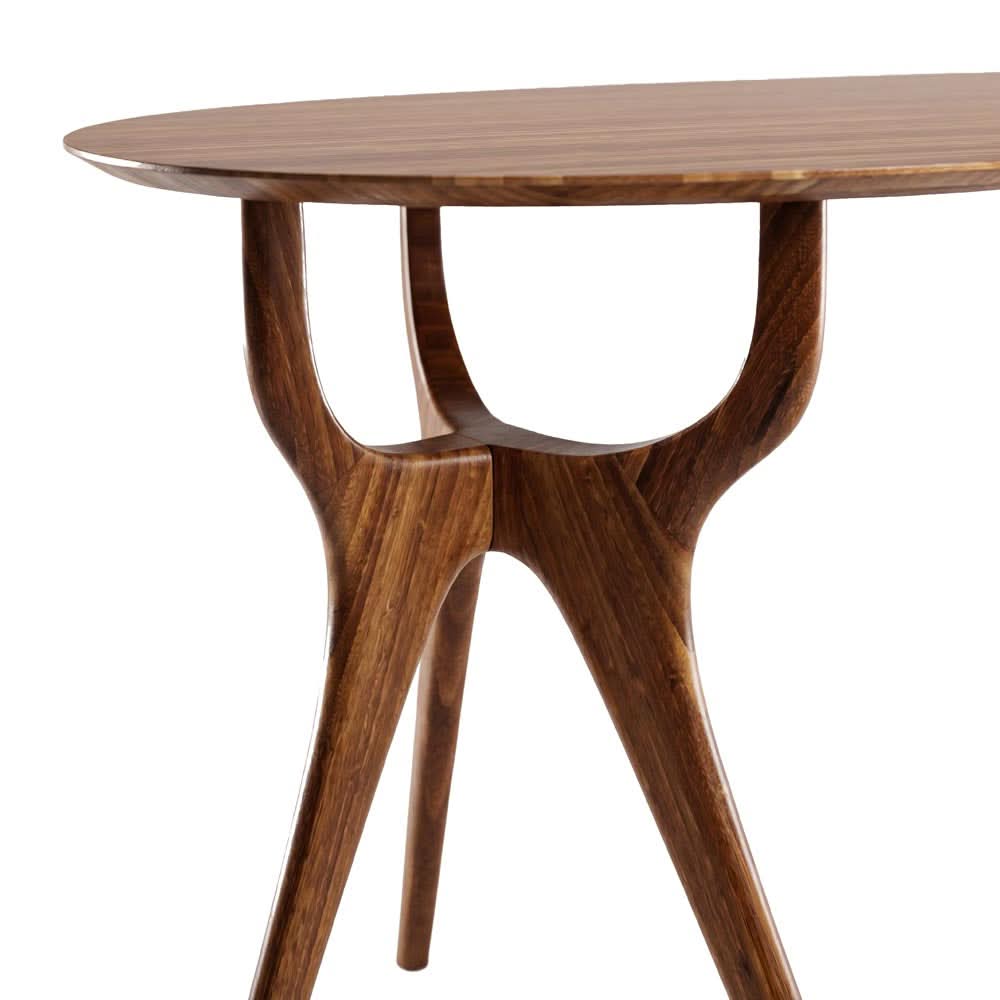 Wynn Desk