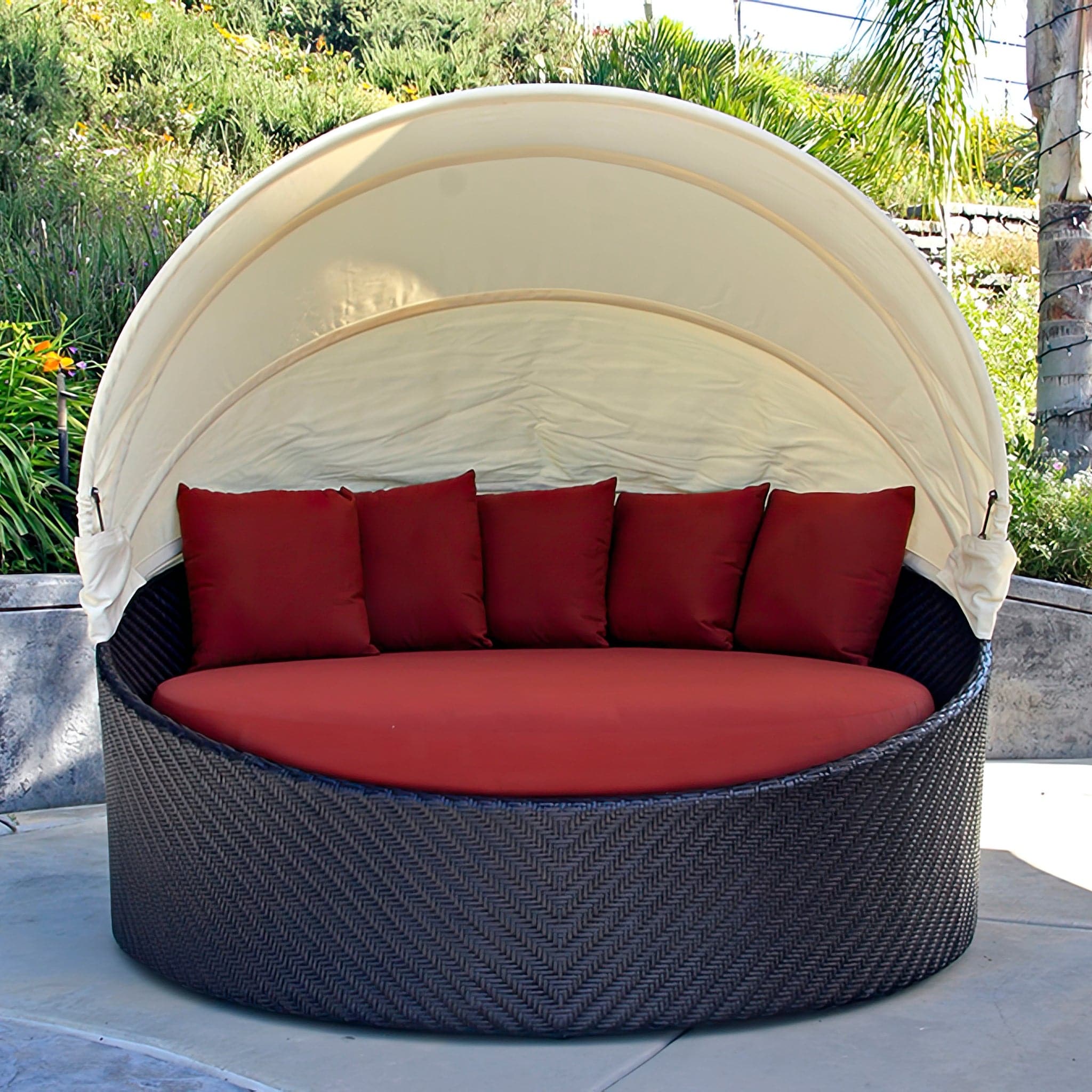 Wink Canopy Daybed