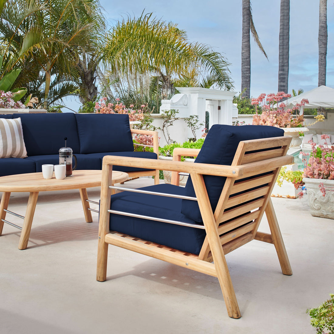 Aalto Club Chair - Navy Cushion