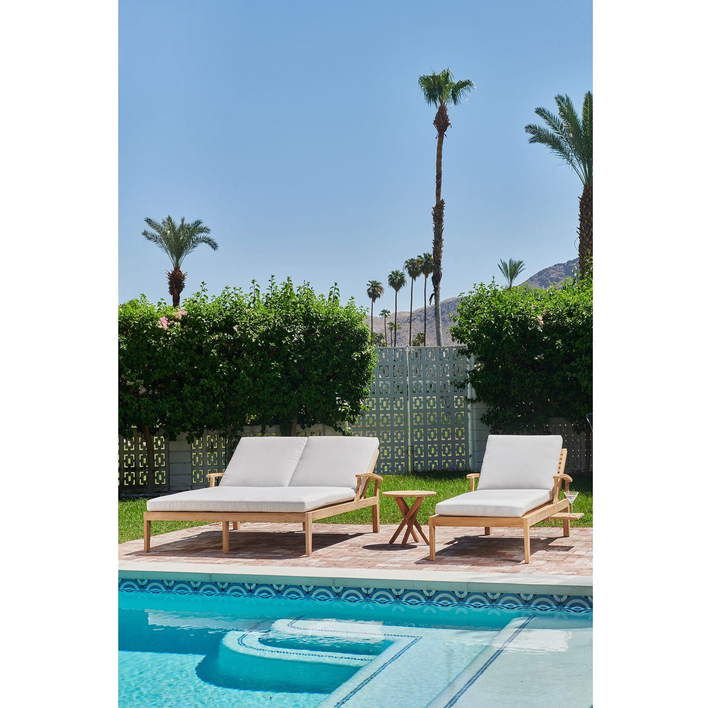 Delano Double Sunlounger With Cushion
