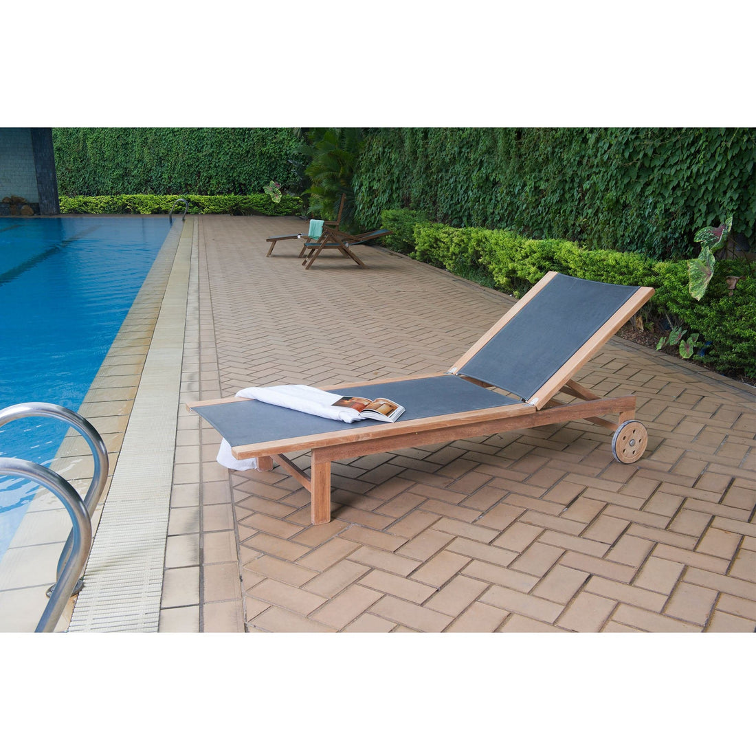 Montauk Sunlounger