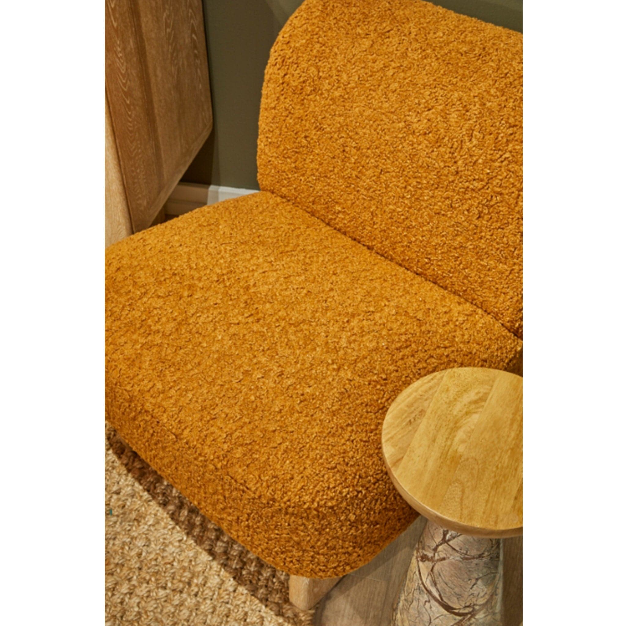 Pronto Lounge Chair