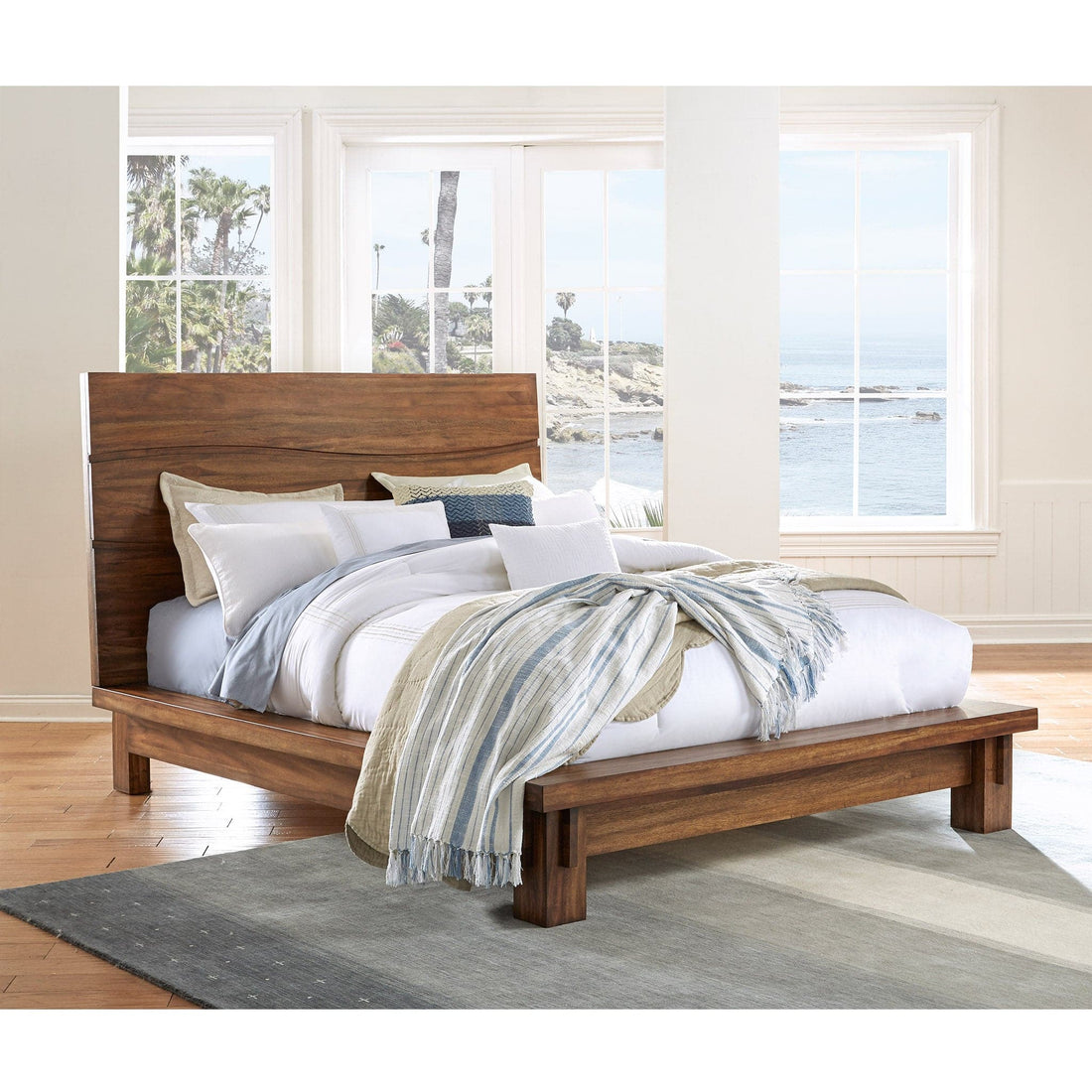 Ocean Platform Bed