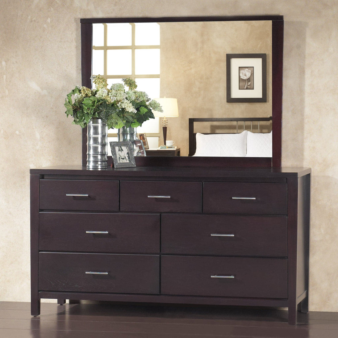 Nevis Dresser