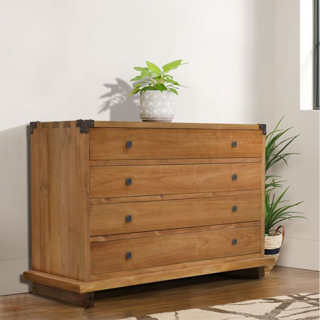 Kobe 4-Drawer Dresser