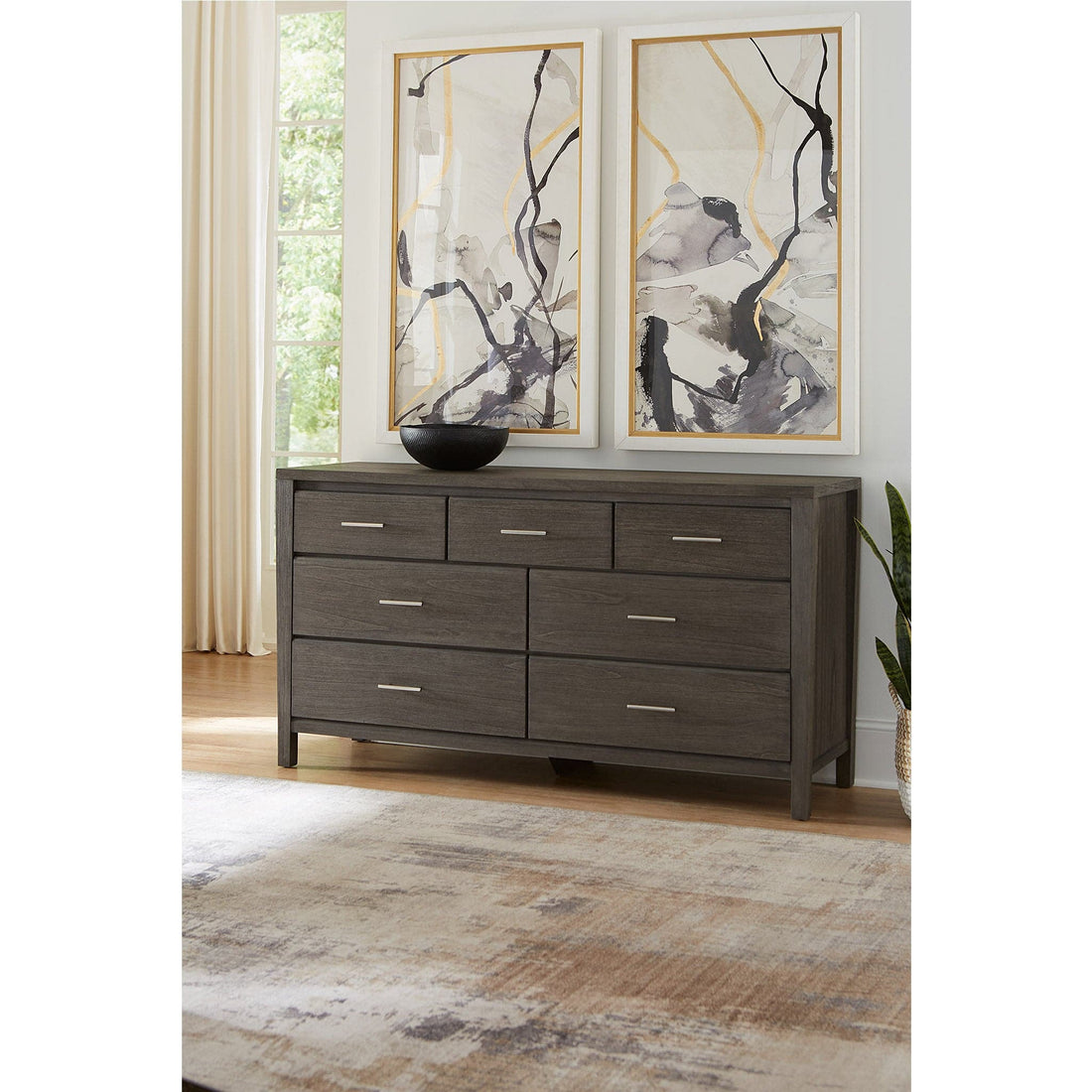 Riva Dresser